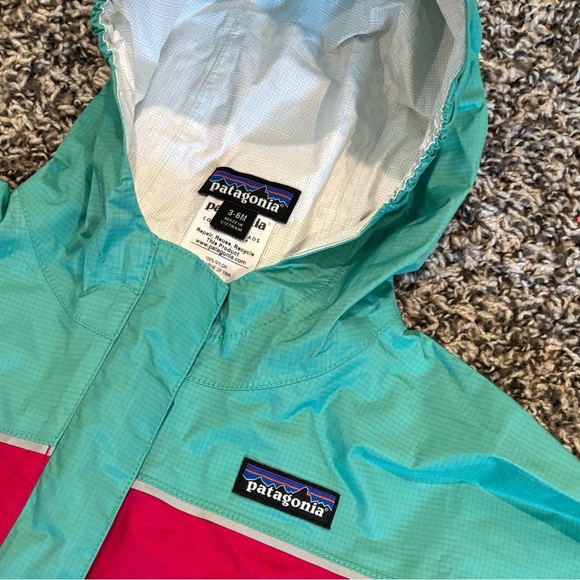 Patagonia Baby Torrentshell H2NO 3-6 Months Rain Suit Pink Green 1 Piece Suit - Picture 2 of 3